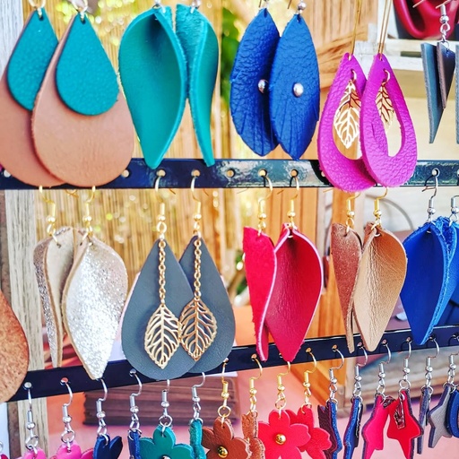 Atelier Boucles d'Oreilles en Cuir